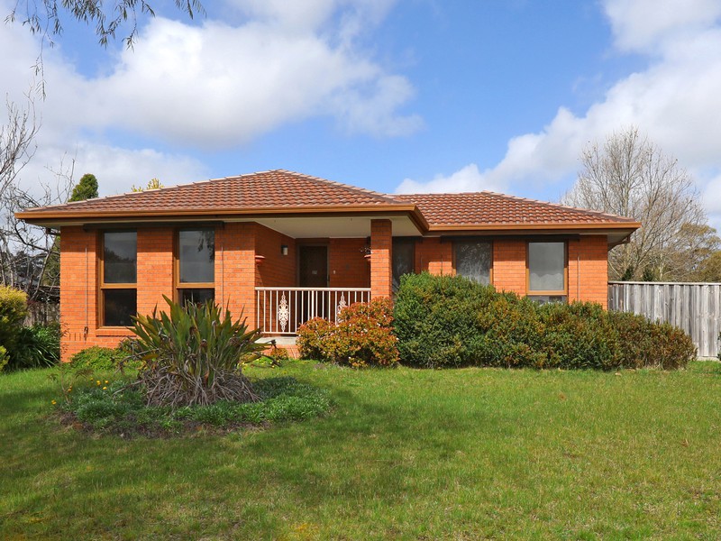 8 Cardinia Way, Rowville, VIC 3178 - Image - 28/09/2026