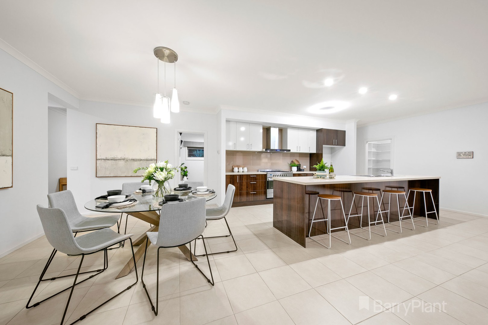 8 Carey CrescentPakenham, VIC 3810, Pakenham - Thumbnail 7