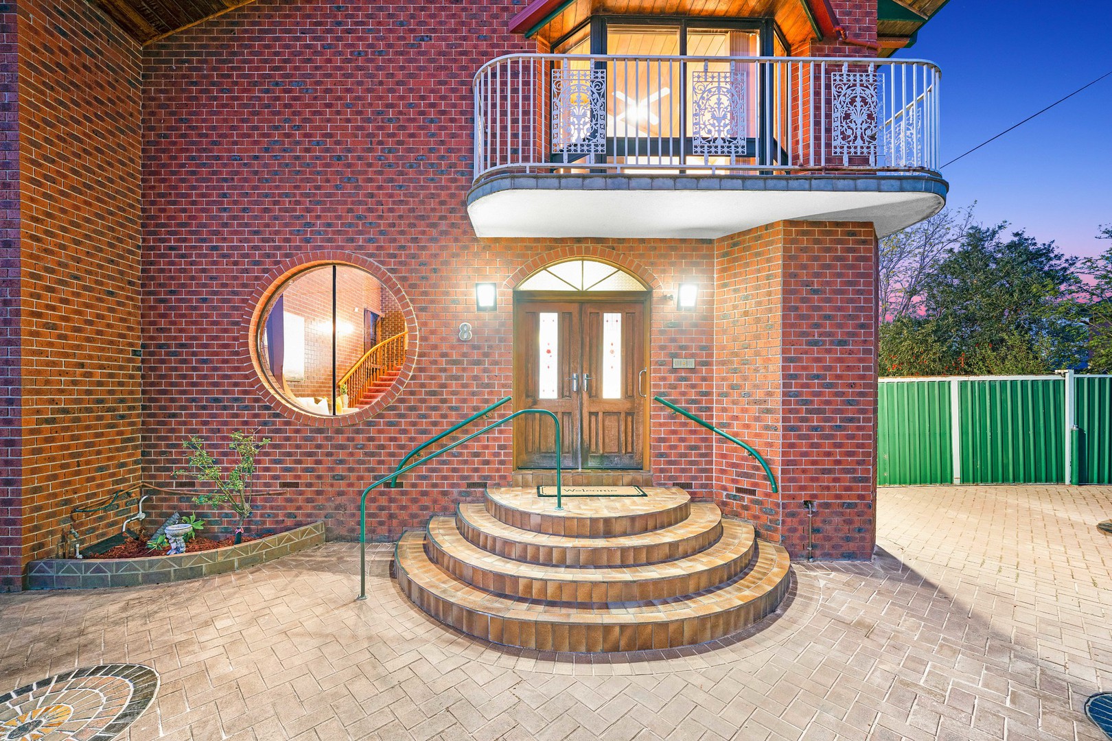 8 Carinza Avenue, Altona Meadows, VIC 3028, Altona Meadows - Thumbnail 4