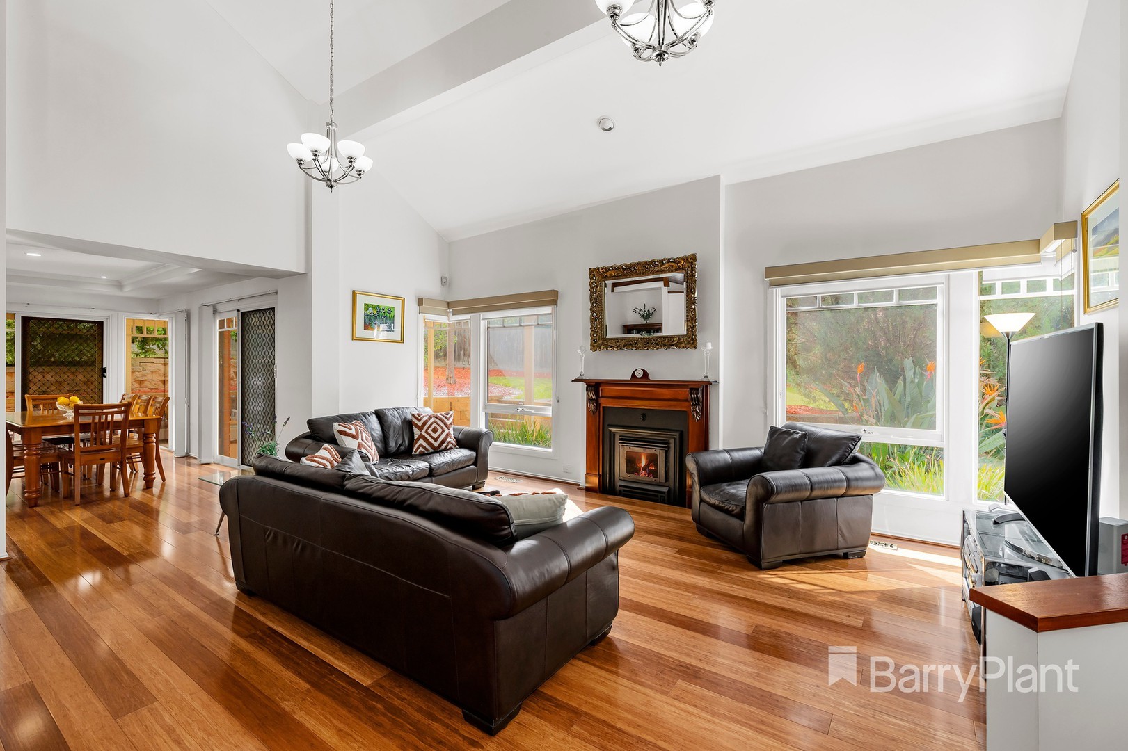 8 Carmel CloseGreensborough, VIC 3088, Greensborough - Thumbnail 3