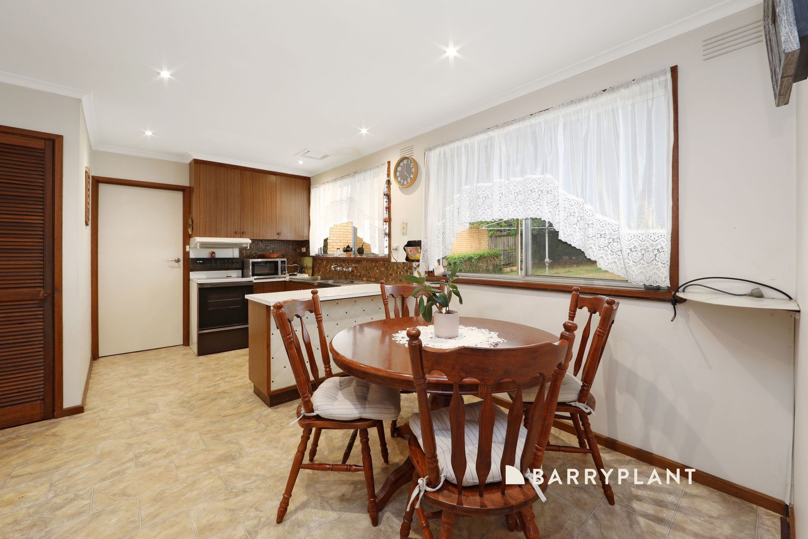 8 Carrara Road, Rowville, VIC 3178, Rowville - Thumbnail 3