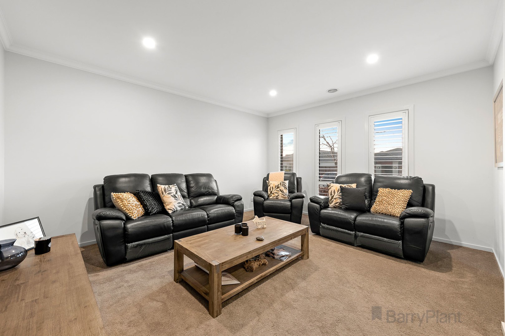 8 Castillo Avenue, Clyde North, VIC 3978, Clyde North - Thumbnail 3
