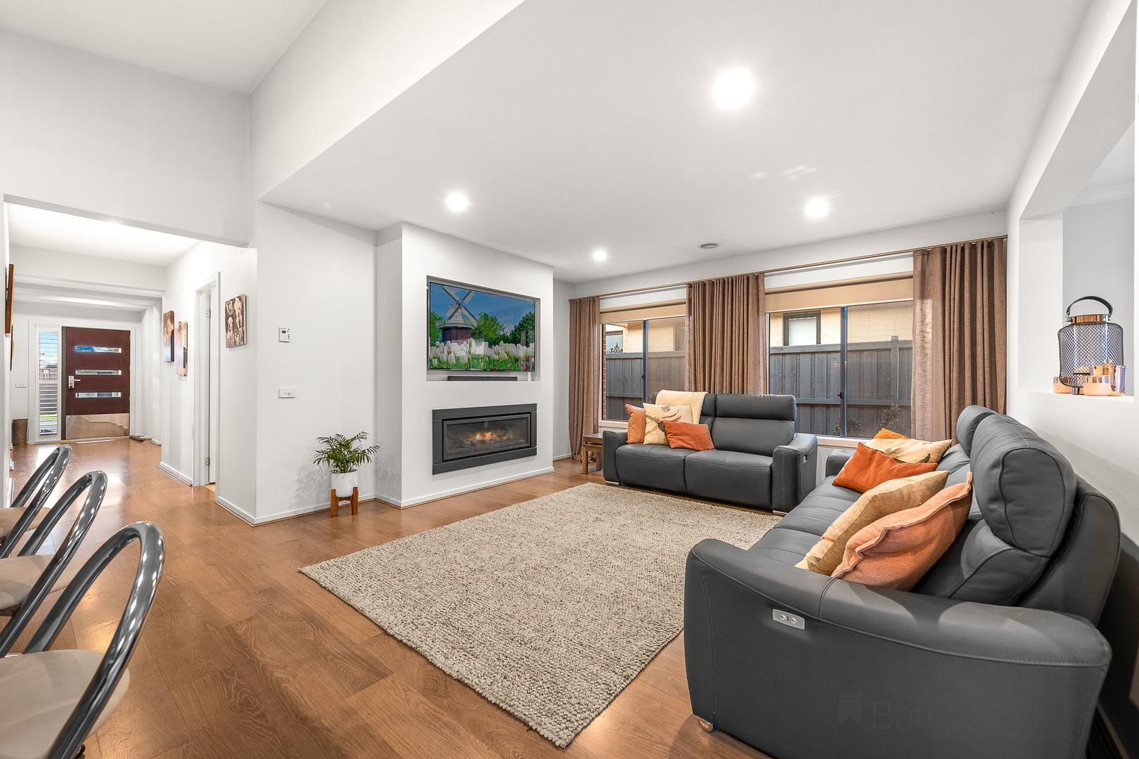 8 Castillo Avenue, Clyde North, VIC 3978, Clyde North - Thumbnail 6