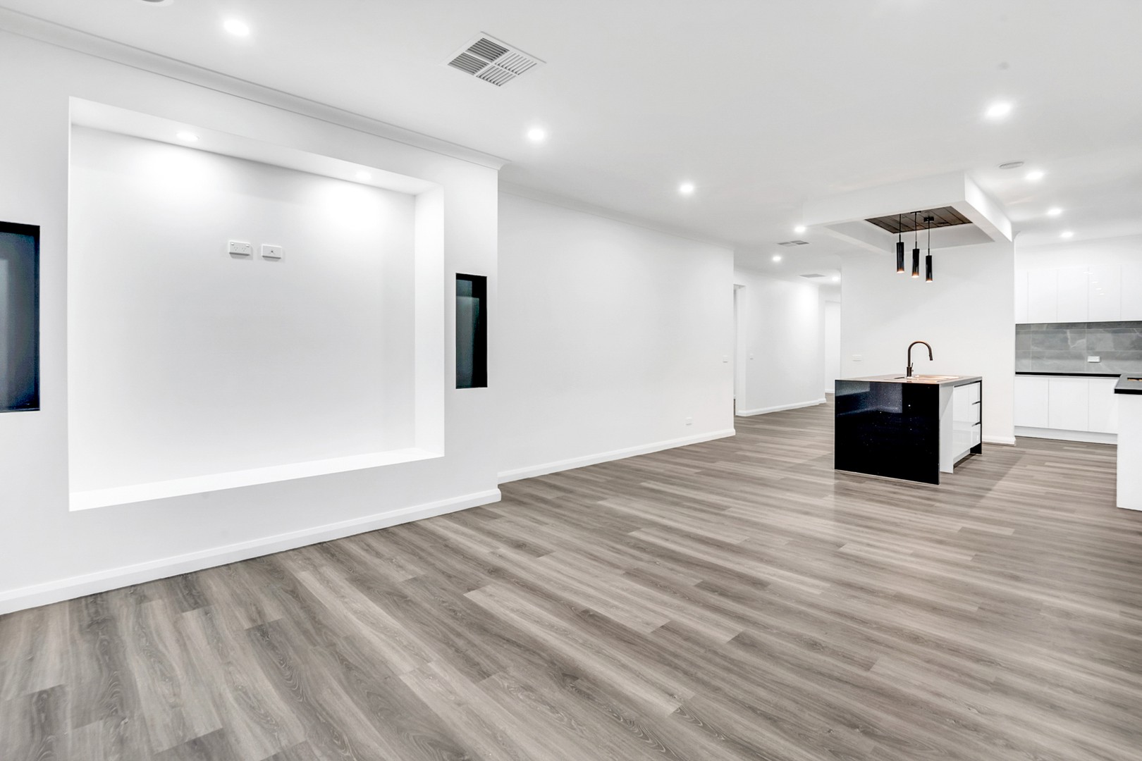 8 Catanzaro Crescent, Wollert, VIC 3750, Wollert - Thumbnail 7