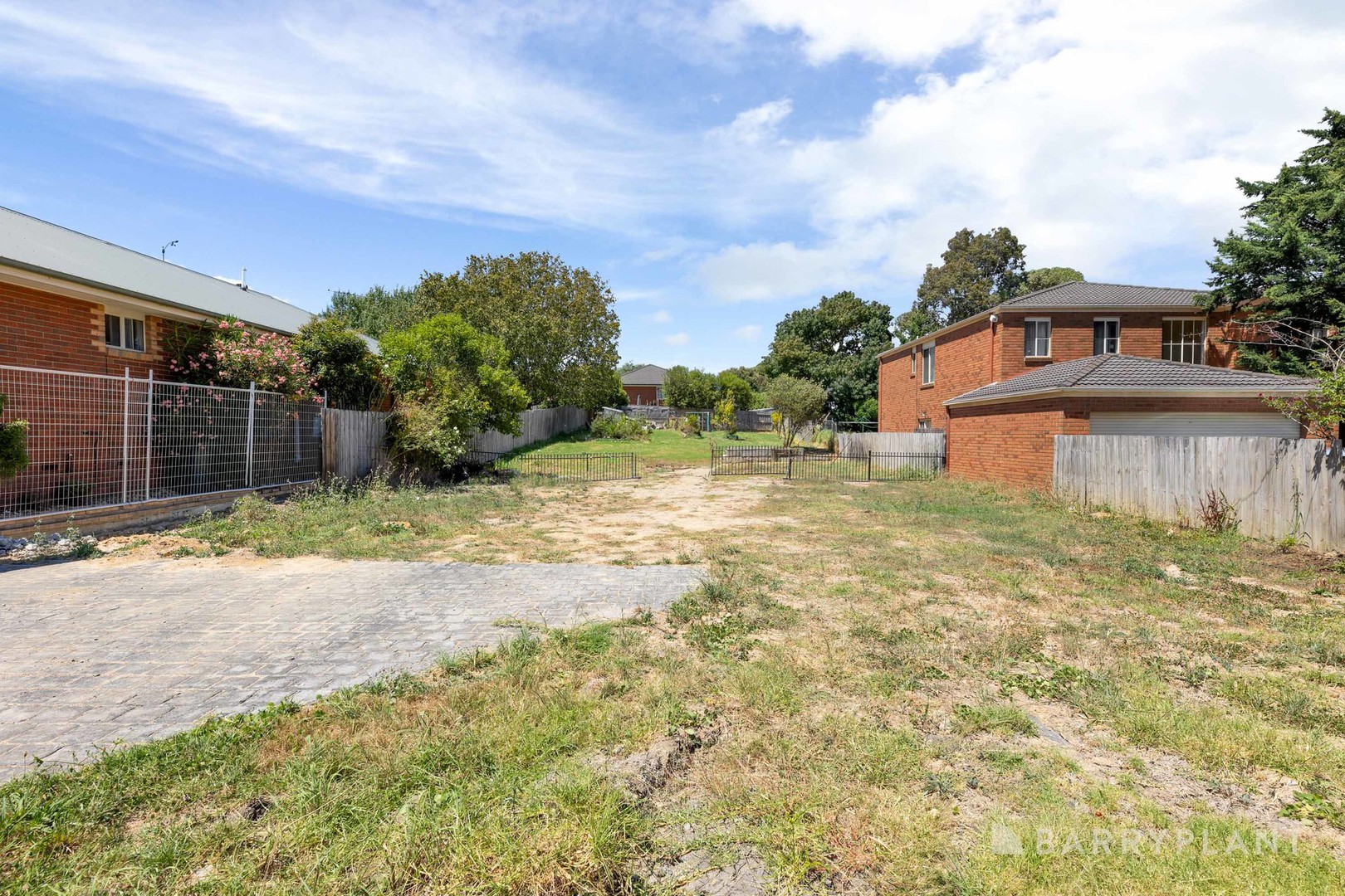 8 Celia Court, Yarra Glen, VIC 3775 - Thumbnail 2 - 14/02/2024