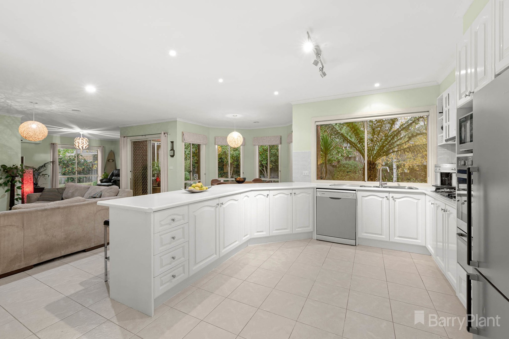 8 Chatsworth Court, Beaconsfield, VIC 3807, Beaconsfield - Thumbnail 7