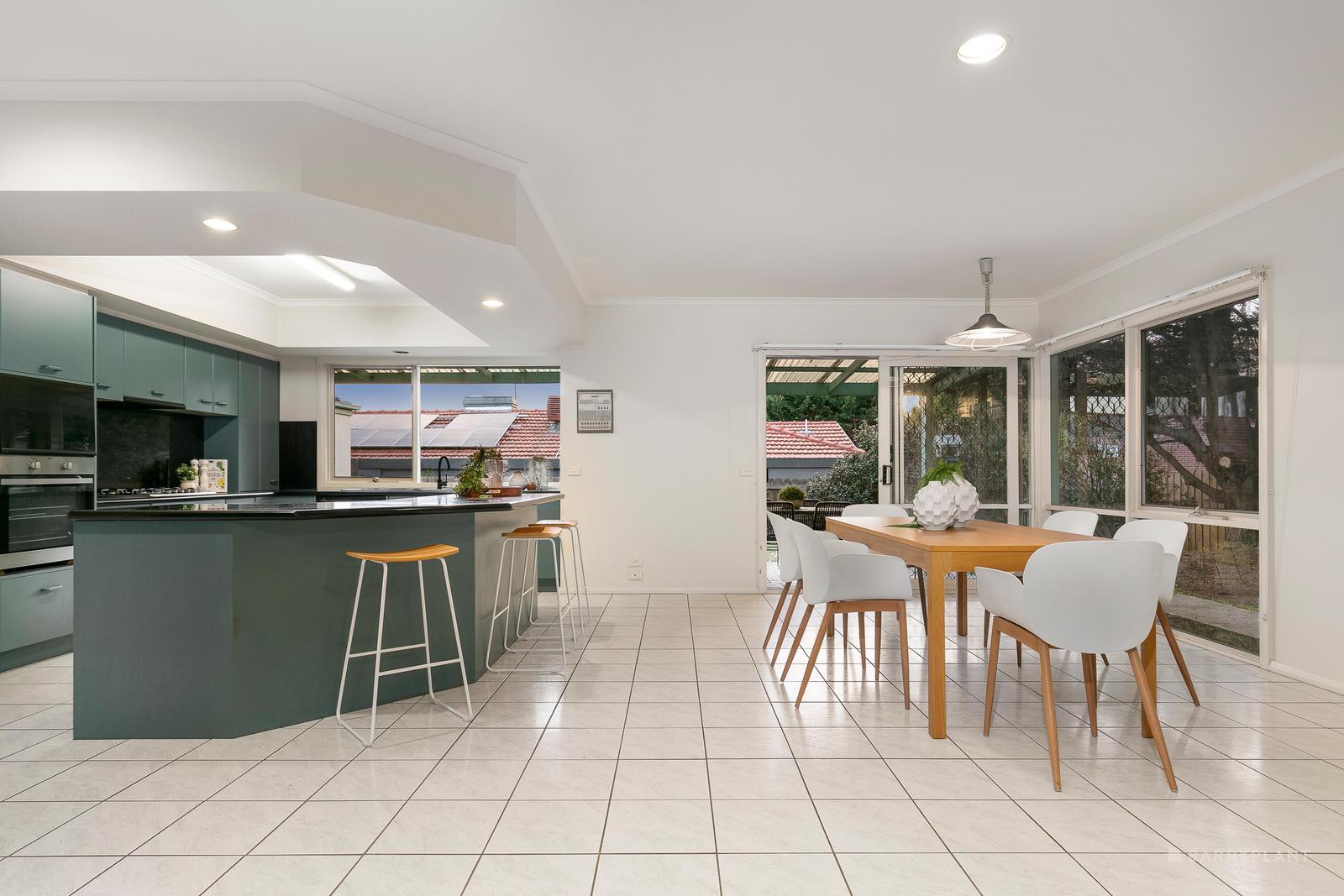 8 Chestnut Court, Doncaster East, VIC 3109, Doncaster East - Thumbnail 6