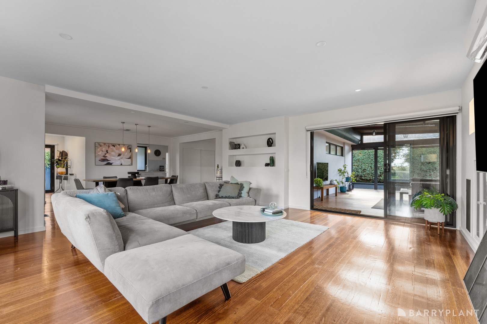 8 Clipper Court, Ringwood, VIC 3134, Ringwood - Thumbnail 2