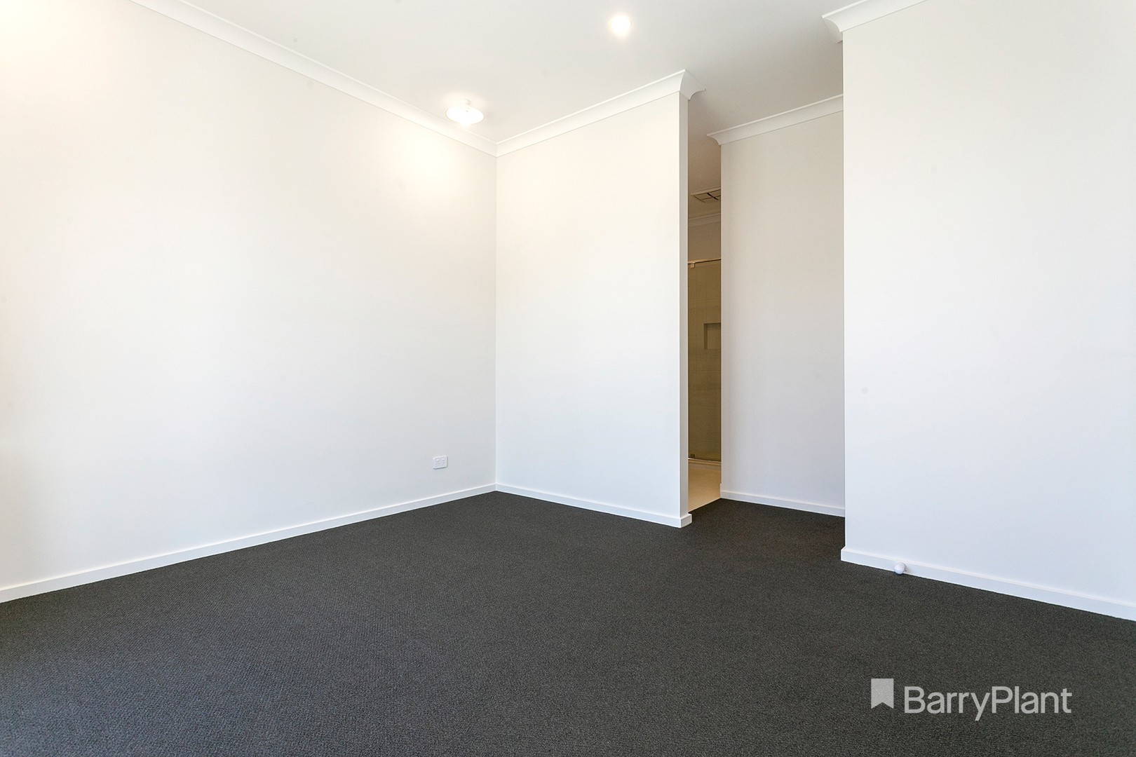8 Coachella Way, Berwick, VIC 3806, Berwick - Thumbnail 4