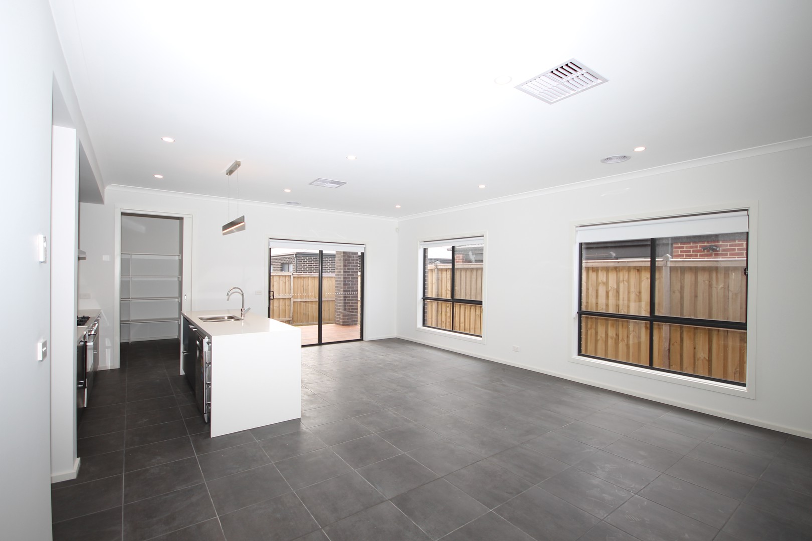8 Colmar Street, Lara, VIC 3212, Lara - Thumbnail 2