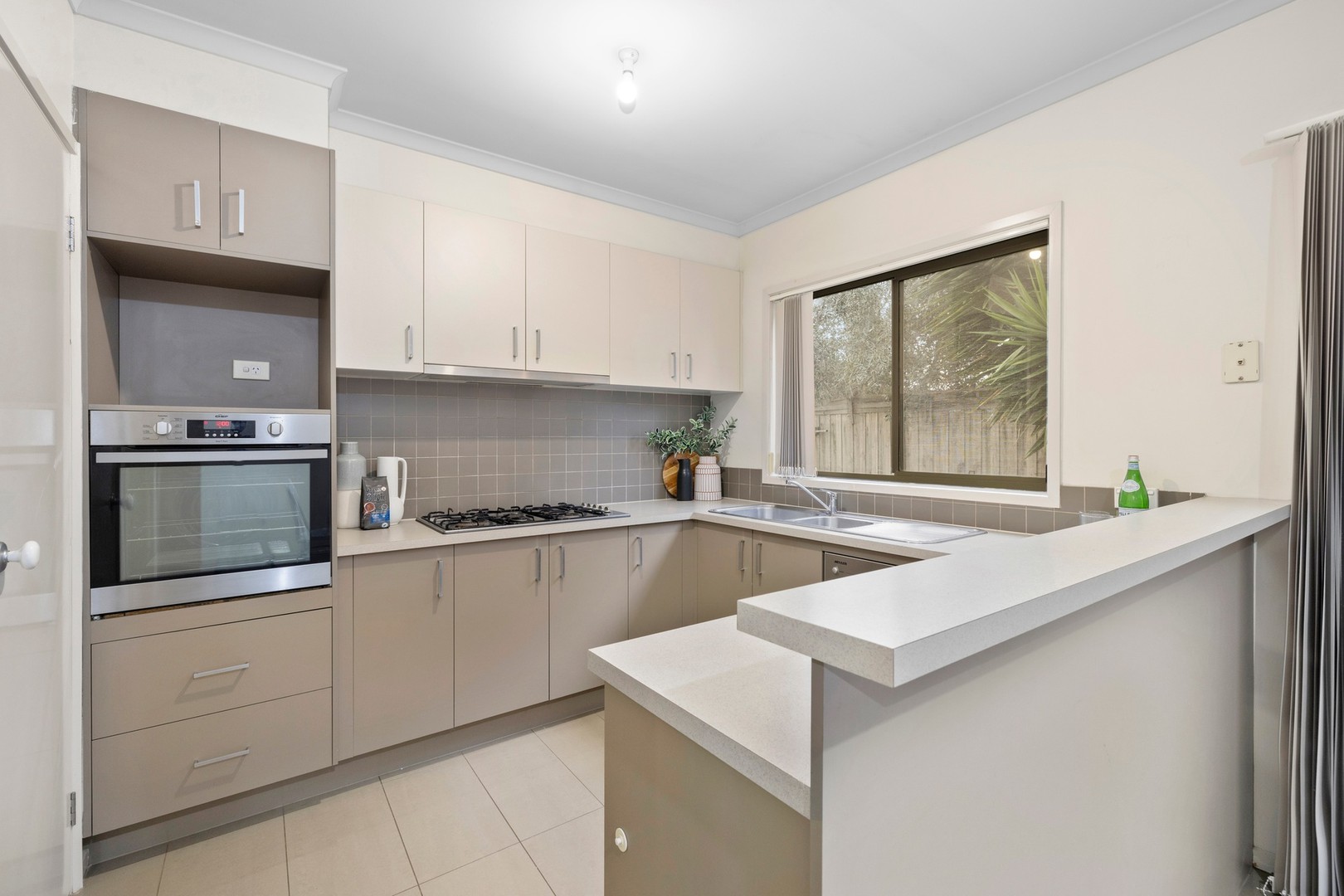 8 Contessa Court, Point Cook, VIC 3030, Point Cook - Thumbnail 7