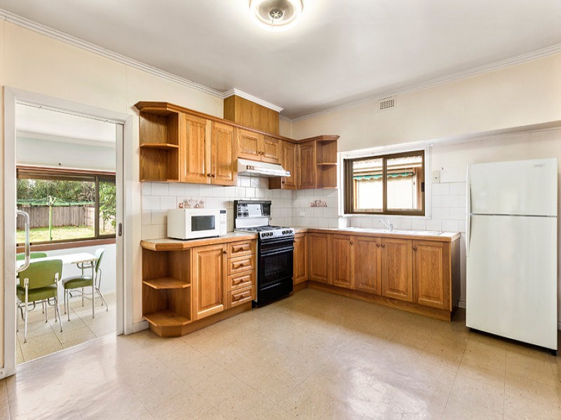 8 Cormac Street, Preston, VIC 3072, Preston - Thumbnail 2