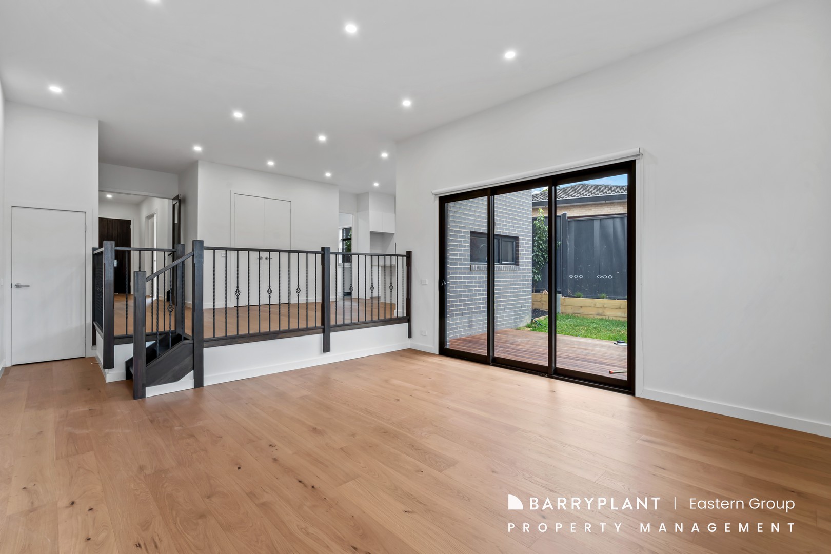 8 Corona Court, Doncaster East, VIC 3109, Doncaster East - Thumbnail 4