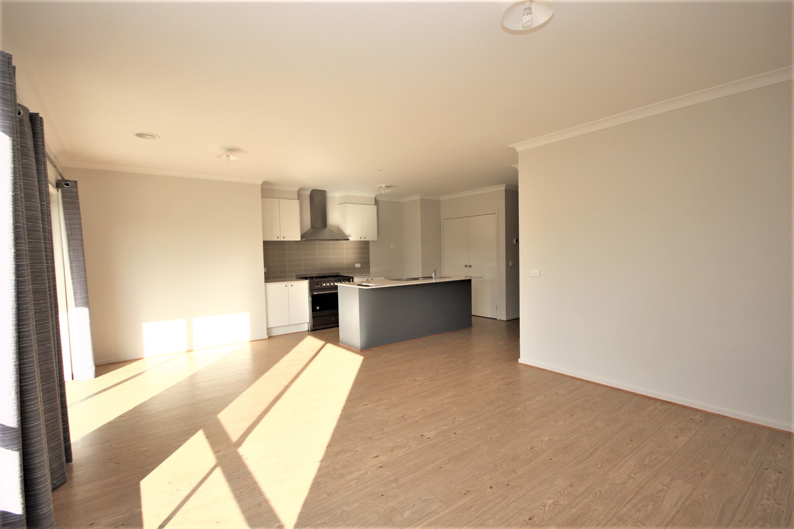 8 Cortona Place, Waurn Ponds, VIC 3216, Waurn Ponds - Thumbnail 2