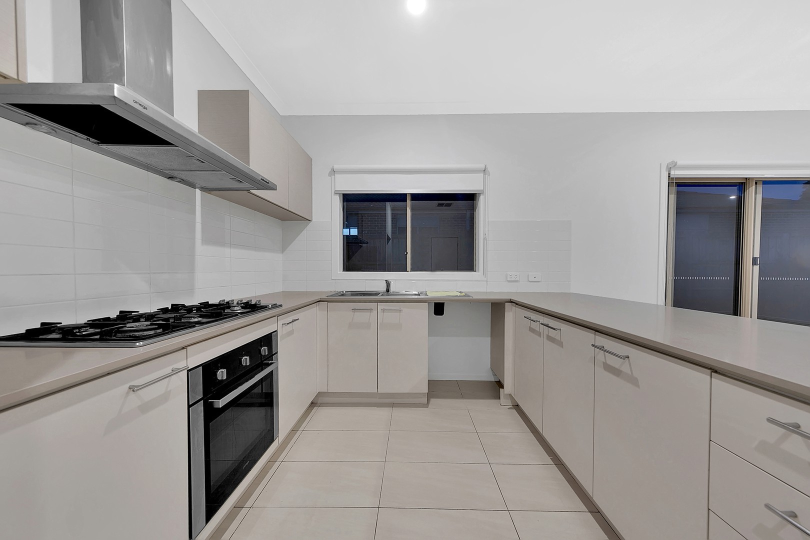 8 Cotchin Close, Wollert, VIC 3750, Wollert - Thumbnail 6