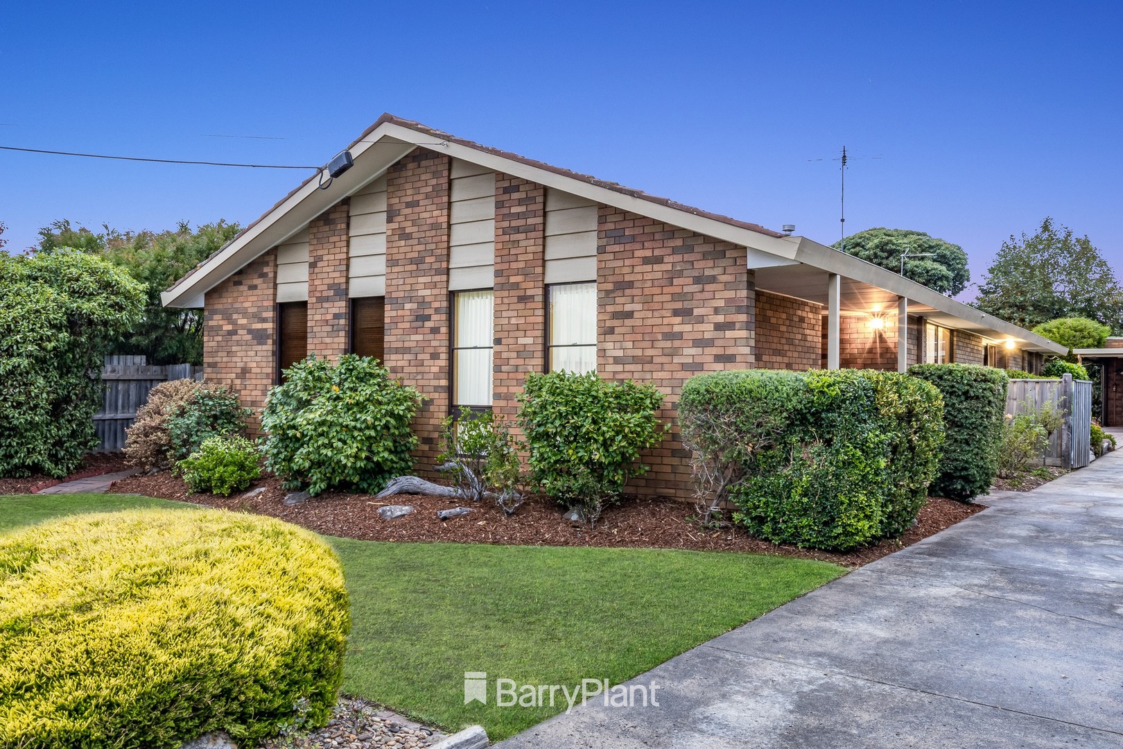 8 Crestmoor DriveHighton, VIC 3216, Highton - Thumbnail 2