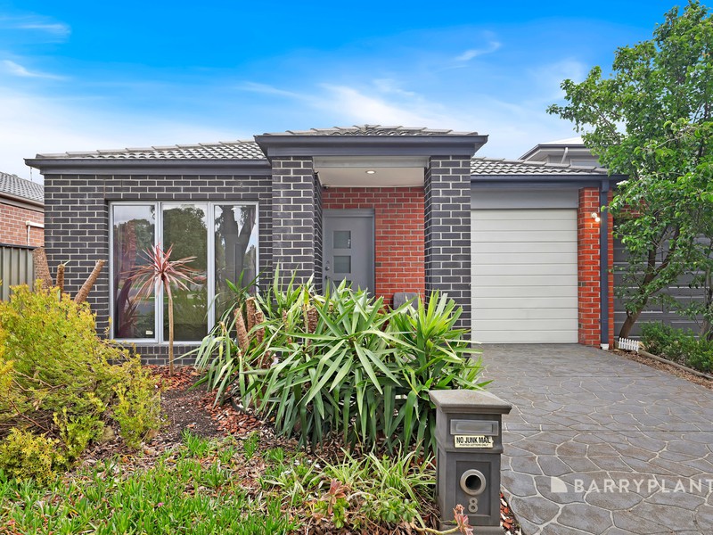 8 Dalziel Drive, Mernda, VIC 3754 - Image - 12/12/2025