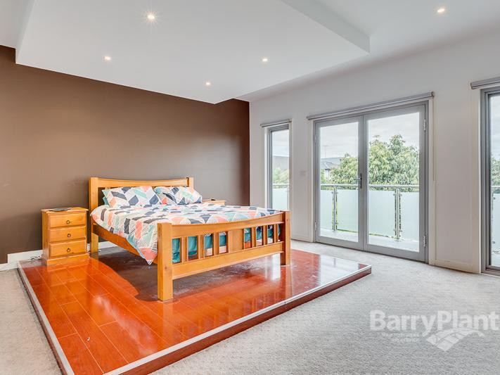 8 Damaine CircuitCaroline Springs, VIC 3023  - Leased, Caroline Springs - Thumbnail 4