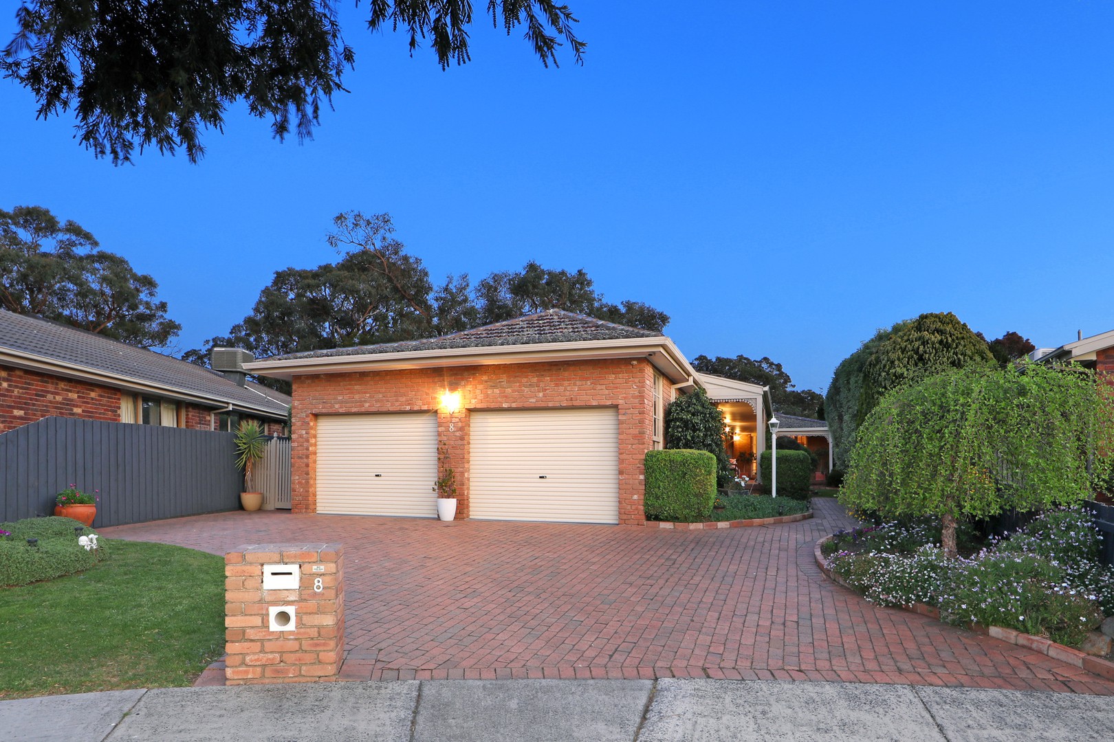 8 Darling Court, Rowville, VIC 3178, Rowville - Thumbnail 2