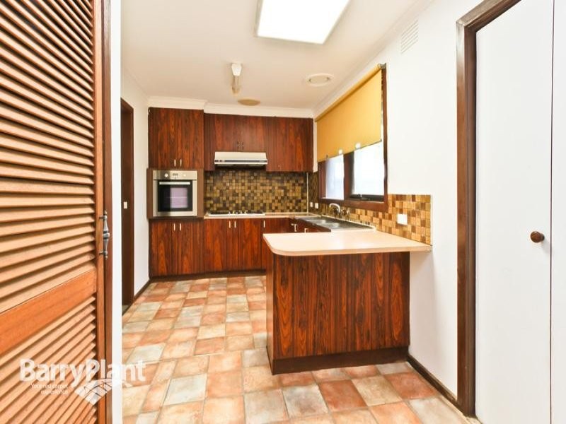 8 Deanswood Close, Keysborough, VIC 3173, Keysborough - Thumbnail 3