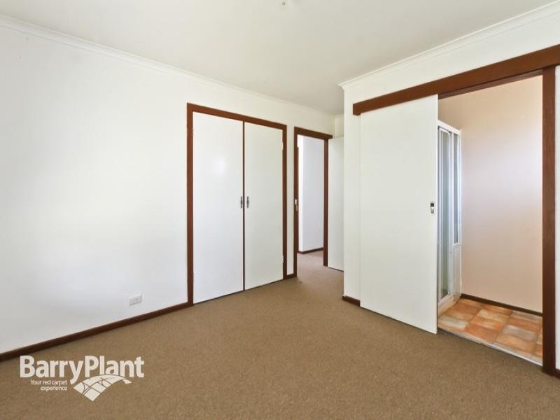 8 Deanswood Close, Keysborough, VIC 3173, Keysborough - Thumbnail 4