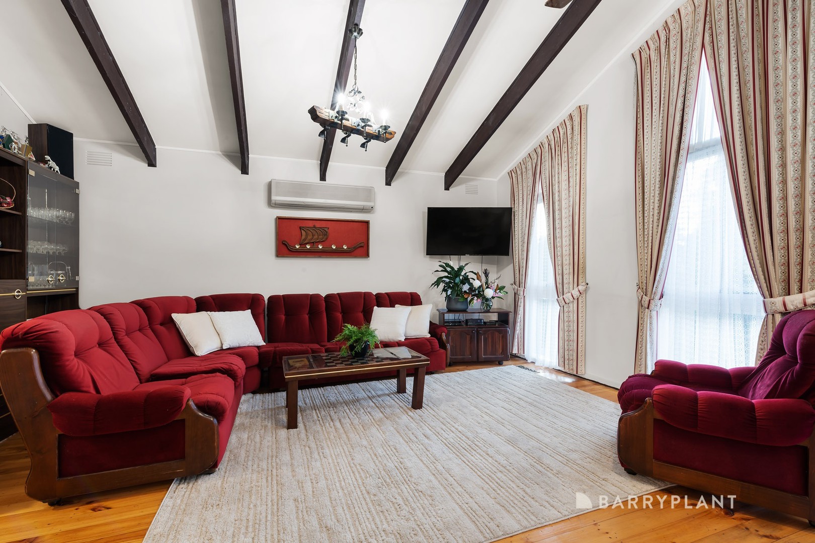 8 Deauville Court, Wantirna, VIC 3152, Wantirna - Thumbnail 2