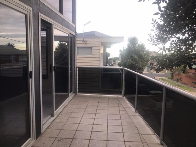 8 Denman Avenue, Edithvale, VIC 3196, Edithvale - Thumbnail 5