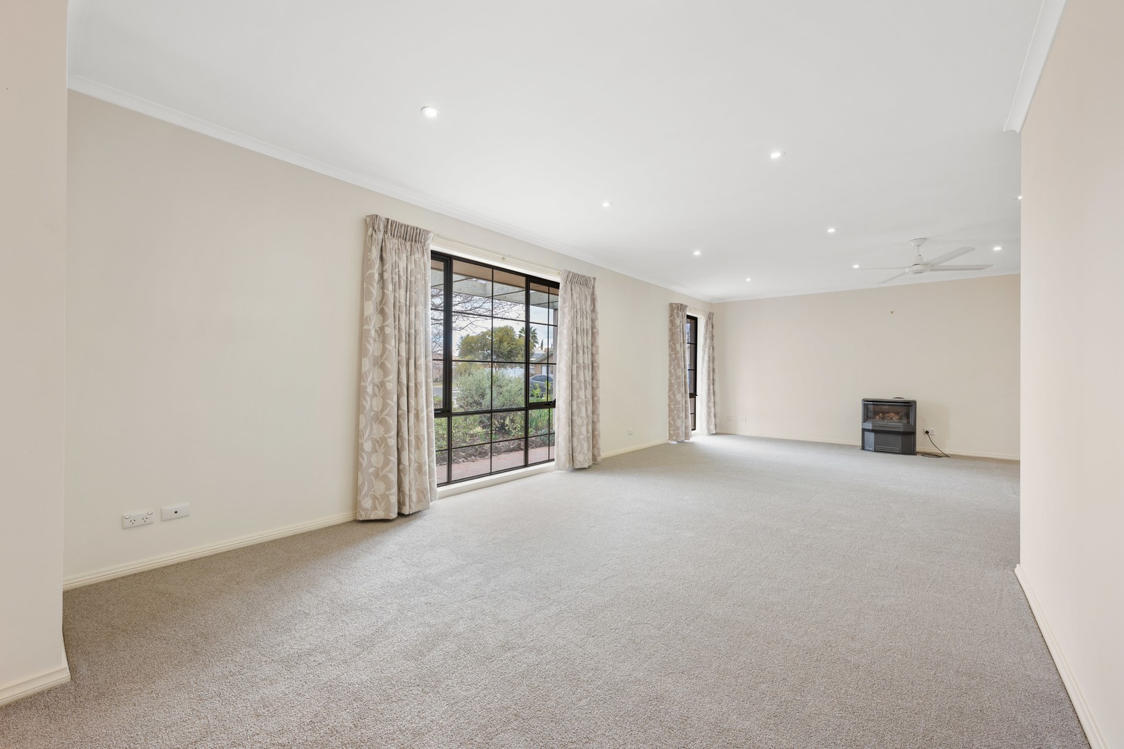 8 Diamond Court, Mildura, VIC 3500, Mildura - Thumbnail 2
