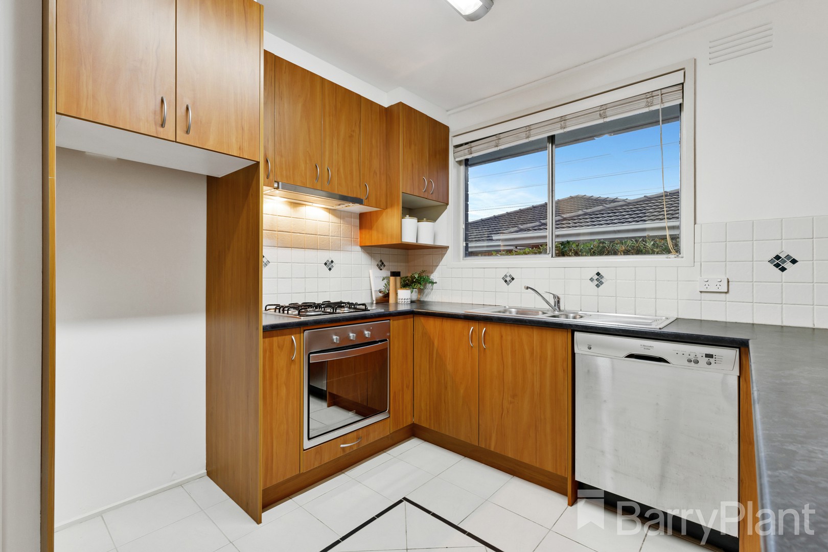 8 Dilkara Avenue, Bundoora, VIC 3083, Bundoora - Thumbnail 3