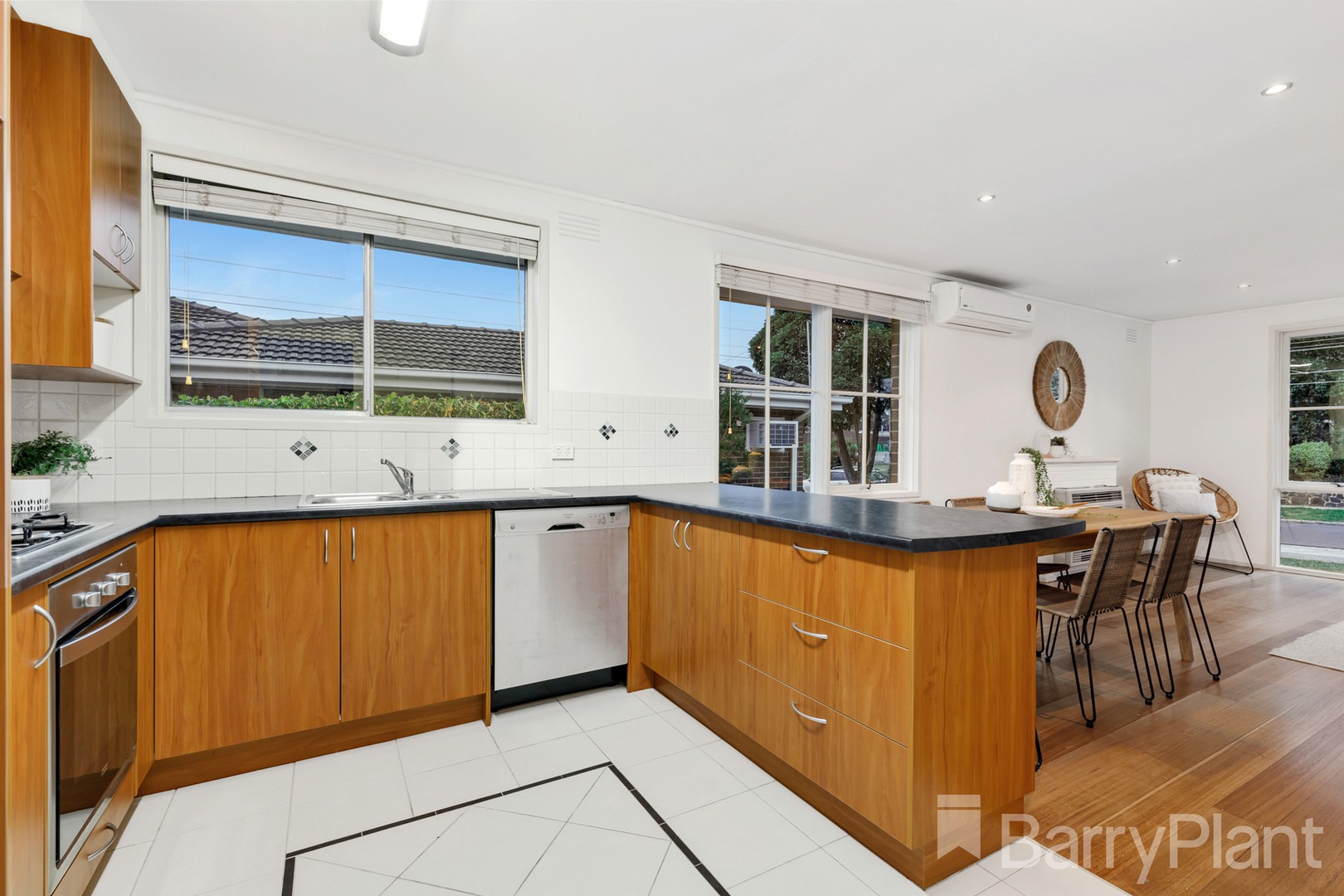 8 Dilkara Avenue, Bundoora, VIC 3083, Bundoora - Thumbnail 4
