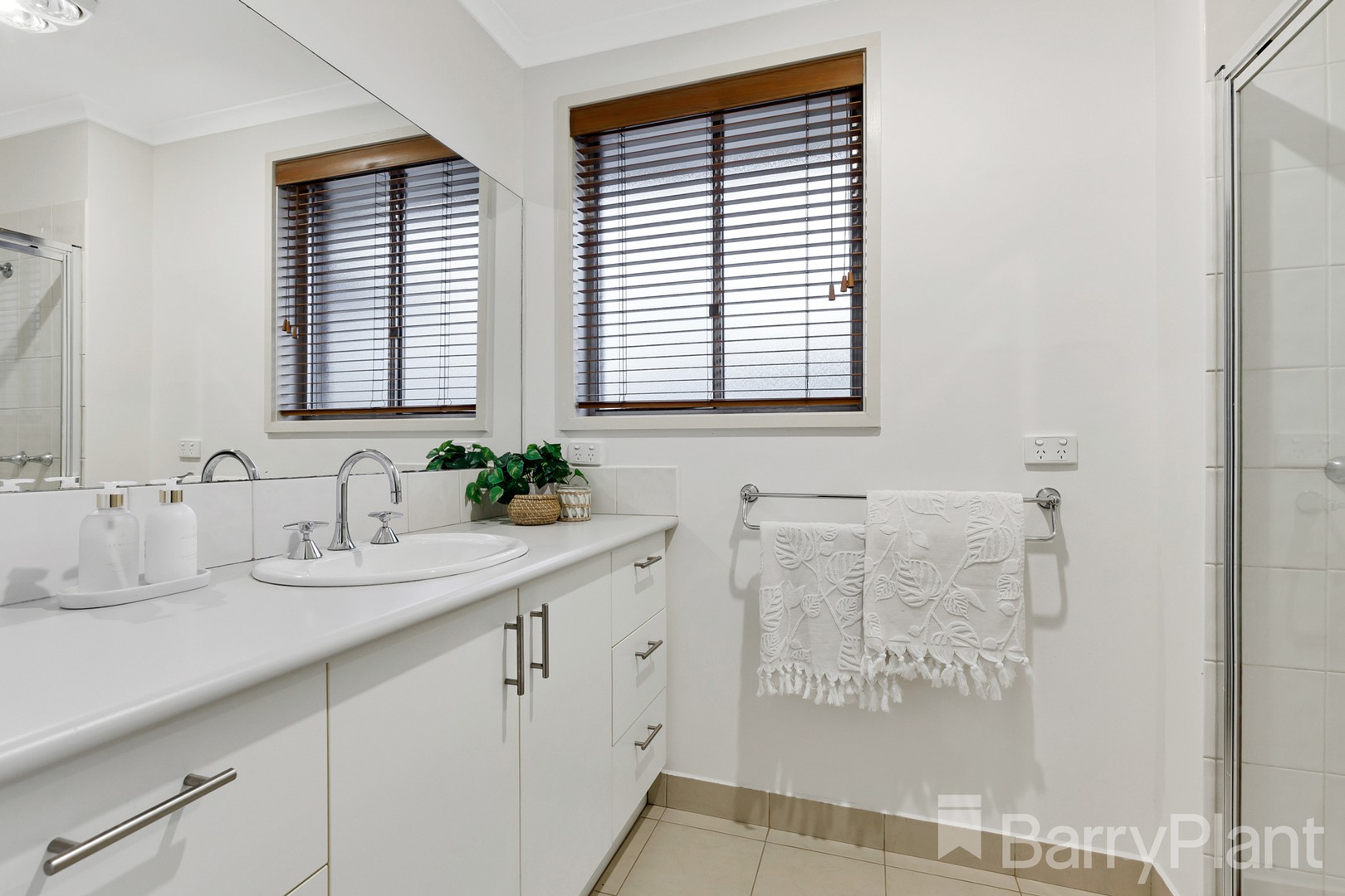 8 Dilkara Avenue, Bundoora, VIC 3083, Bundoora - Thumbnail 8