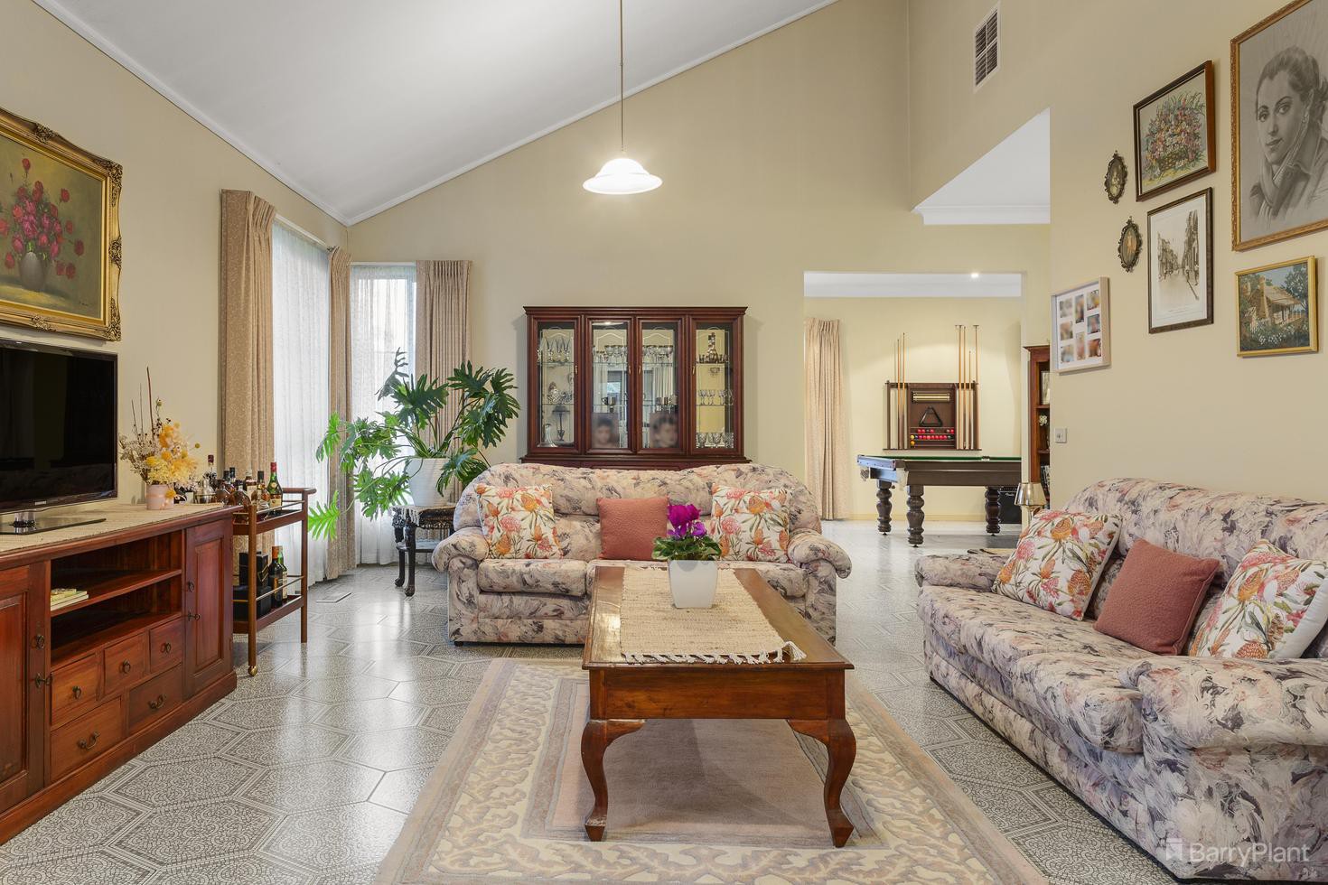 8 Dobell Drive, Eltham, VIC 3095, Eltham - Thumbnail 2