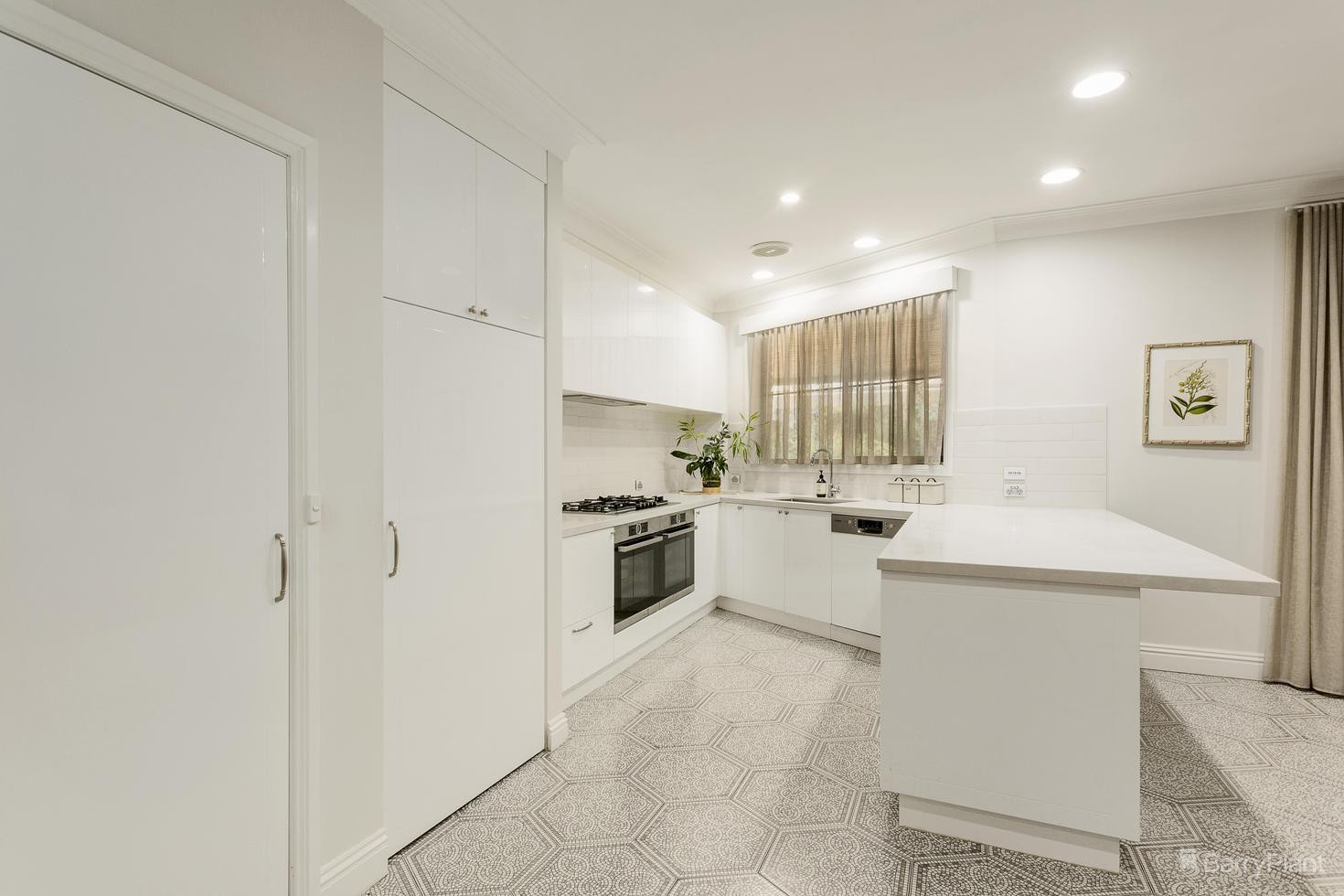 8 Dobell Drive, Eltham, VIC 3095, Eltham - Thumbnail 4