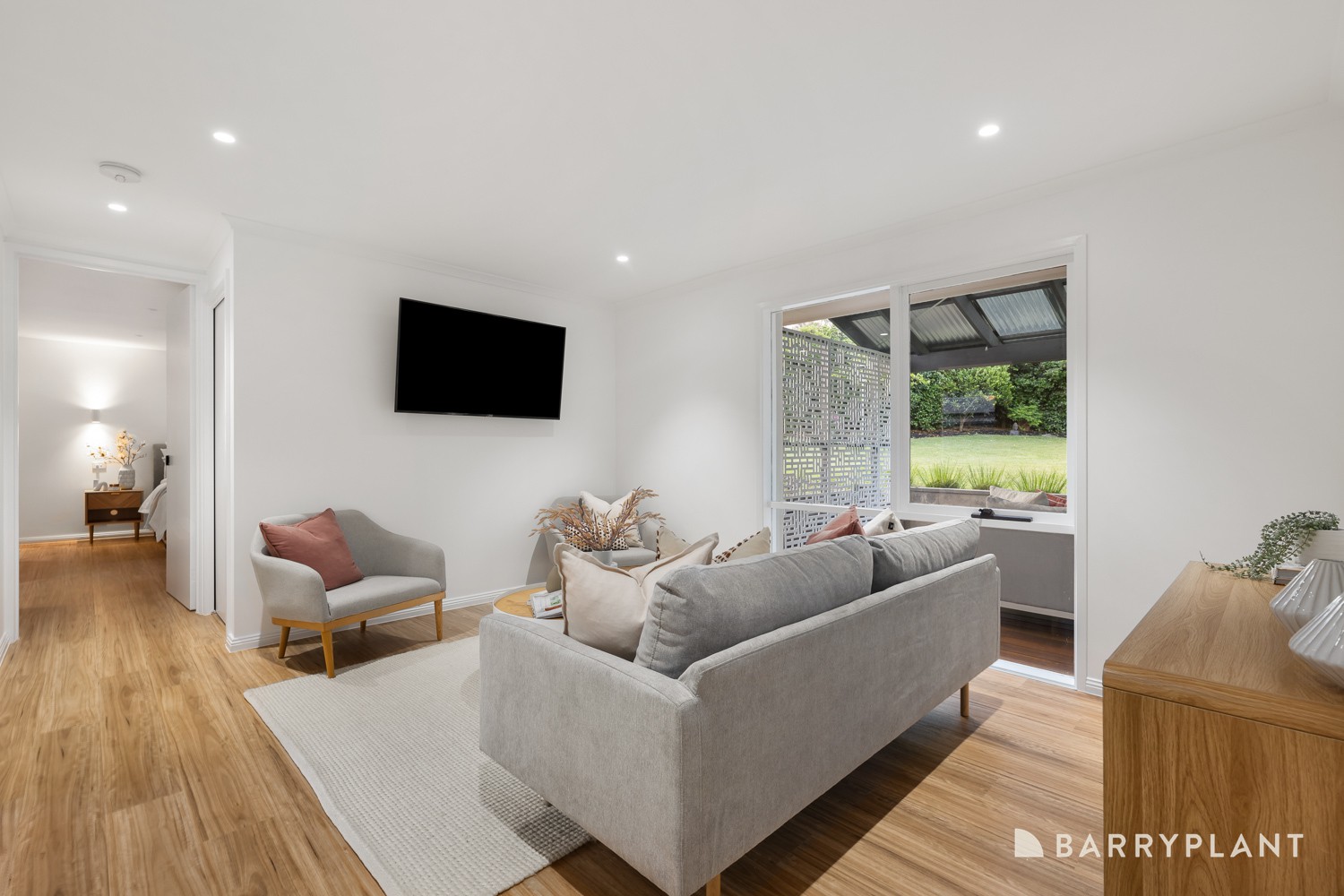 8 Dobell Place, Mooroolbark, VIC 3138, Mooroolbark - Thumbnail 5