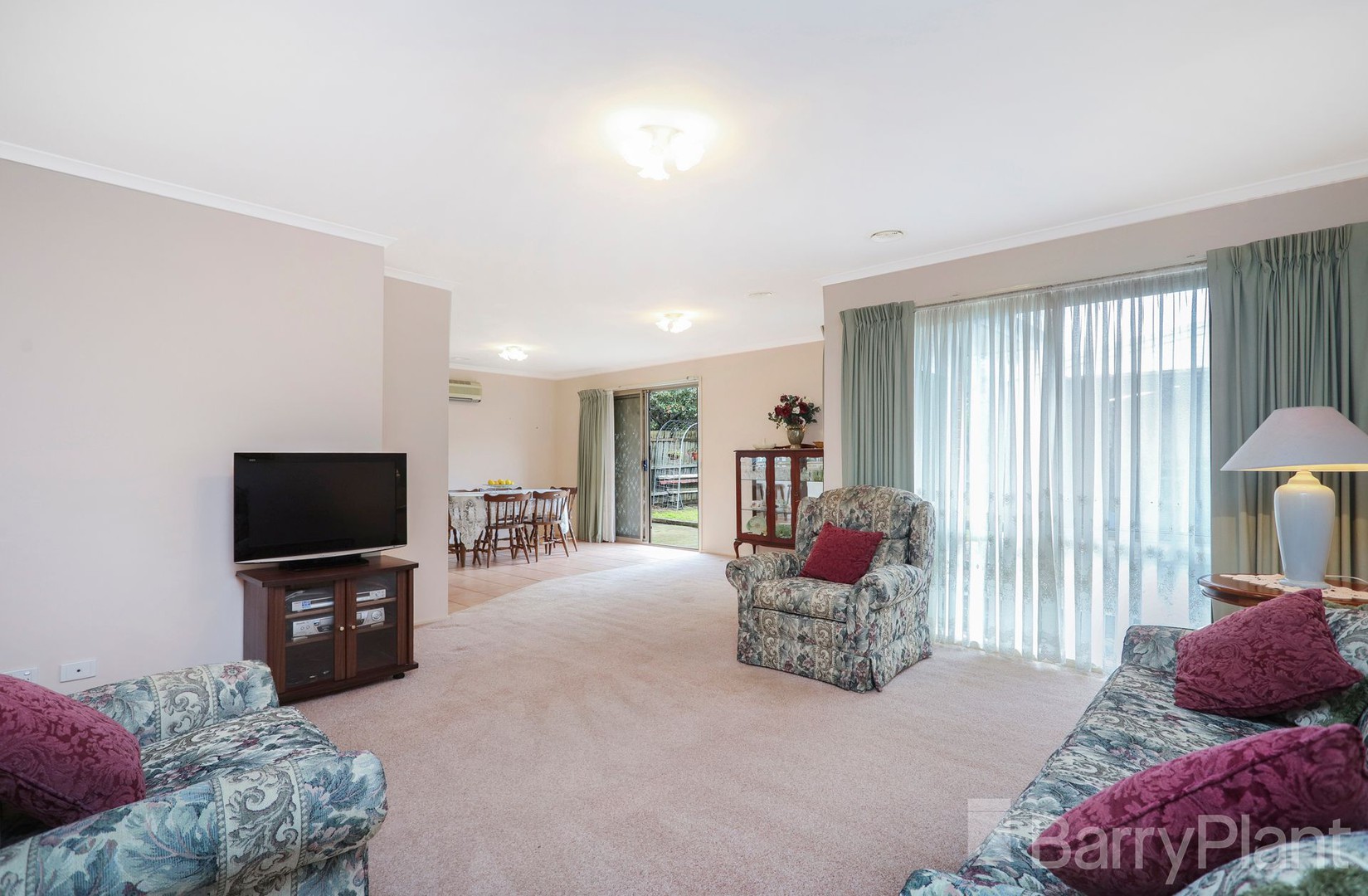 8 Dulcie Street, Sunshine, VIC 3020, Sunshine - Thumbnail 3