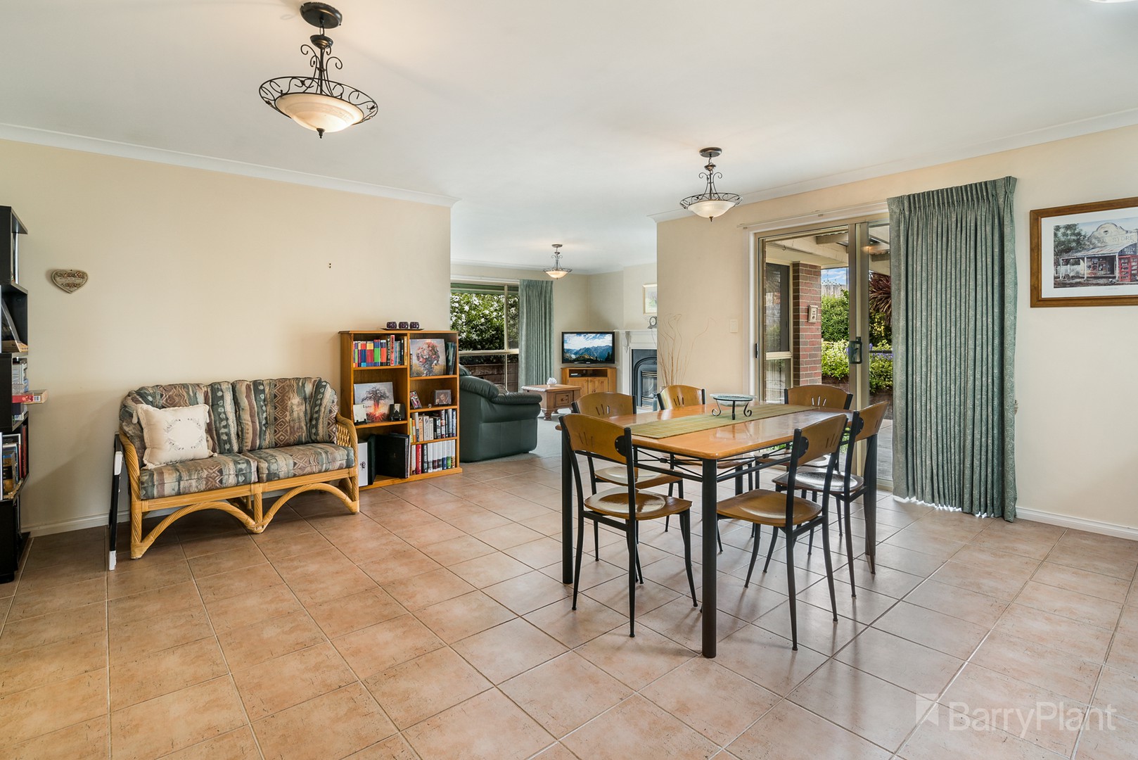 8 Duncraig GroveSunbury, VIC 3429, Sunbury - Thumbnail 5