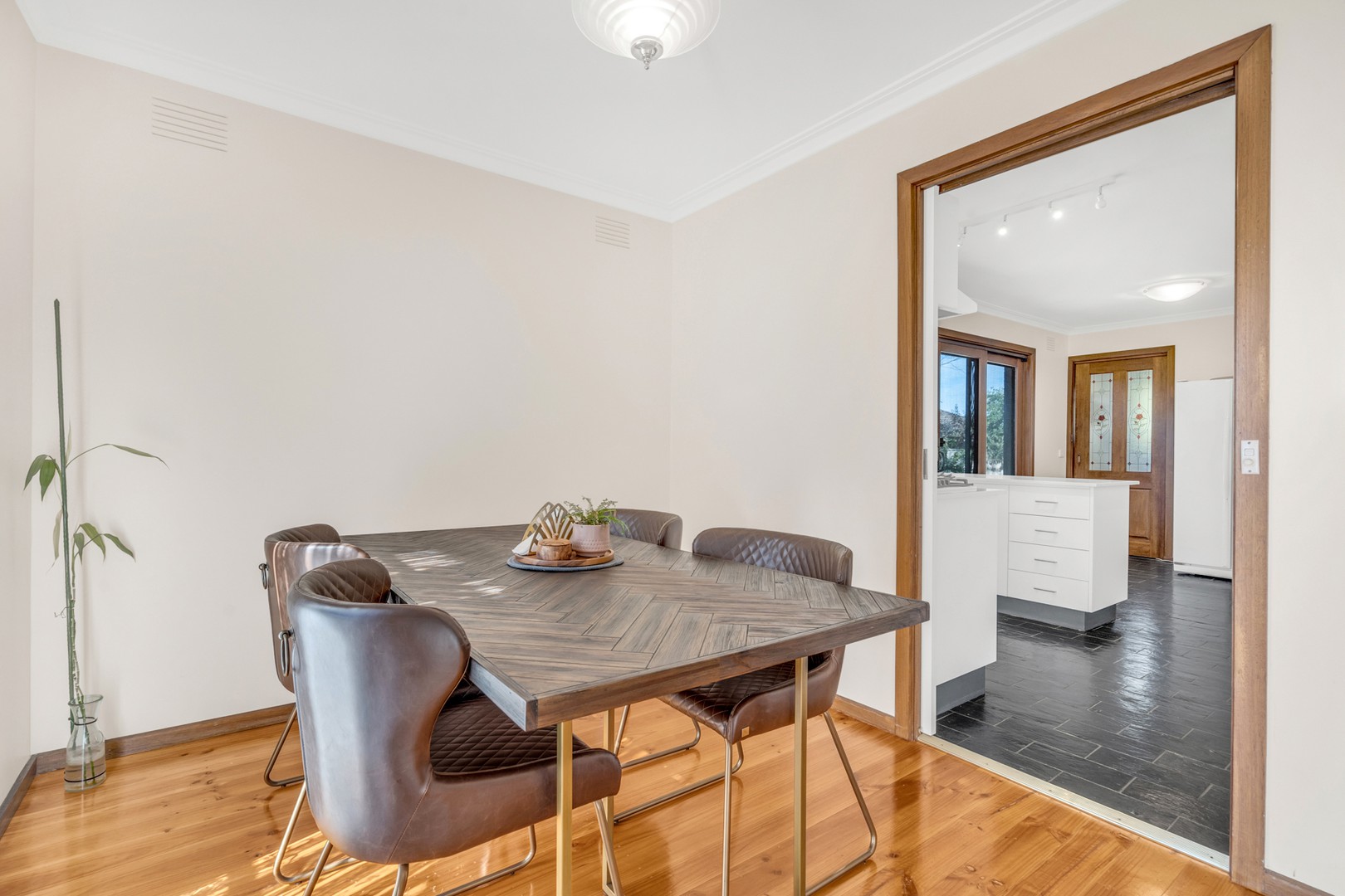 8 Durham Close, Craigieburn, VIC 3064, Craigieburn - Thumbnail 3