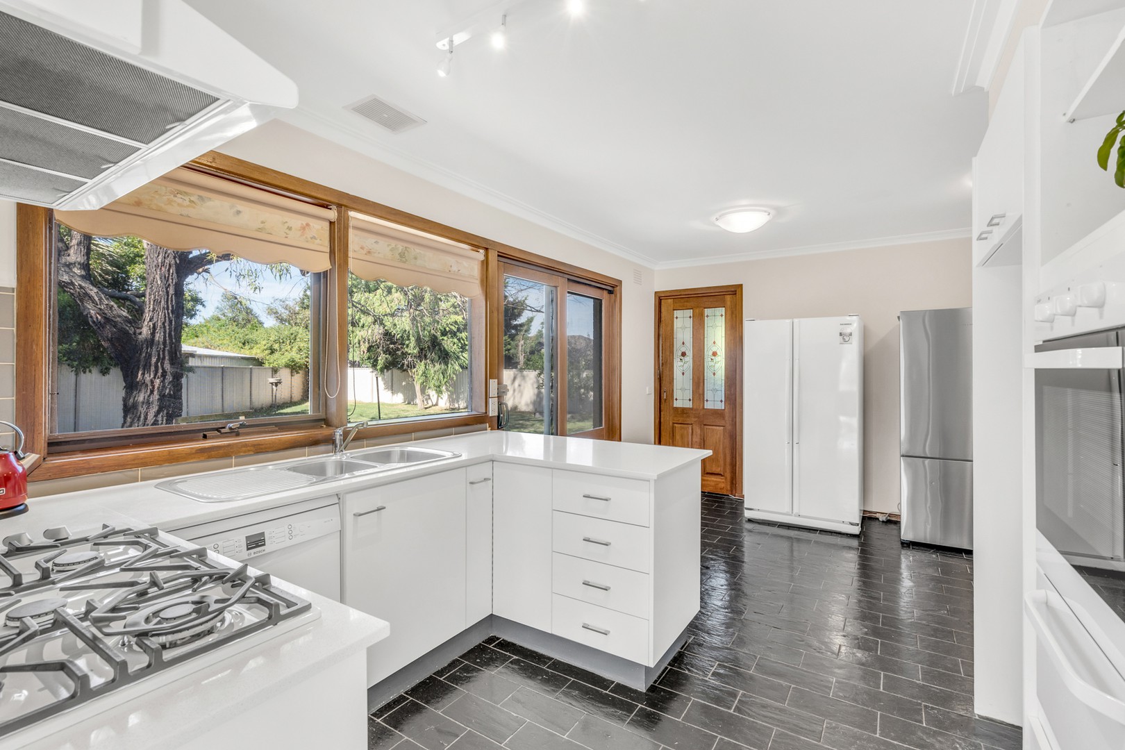 8 Durham Close, Craigieburn, VIC 3064, Craigieburn - Thumbnail 5