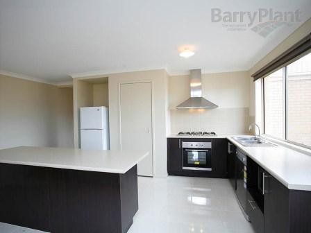 8 Earth Street, Point Cook, VIC 3030, Point Cook - Thumbnail 8