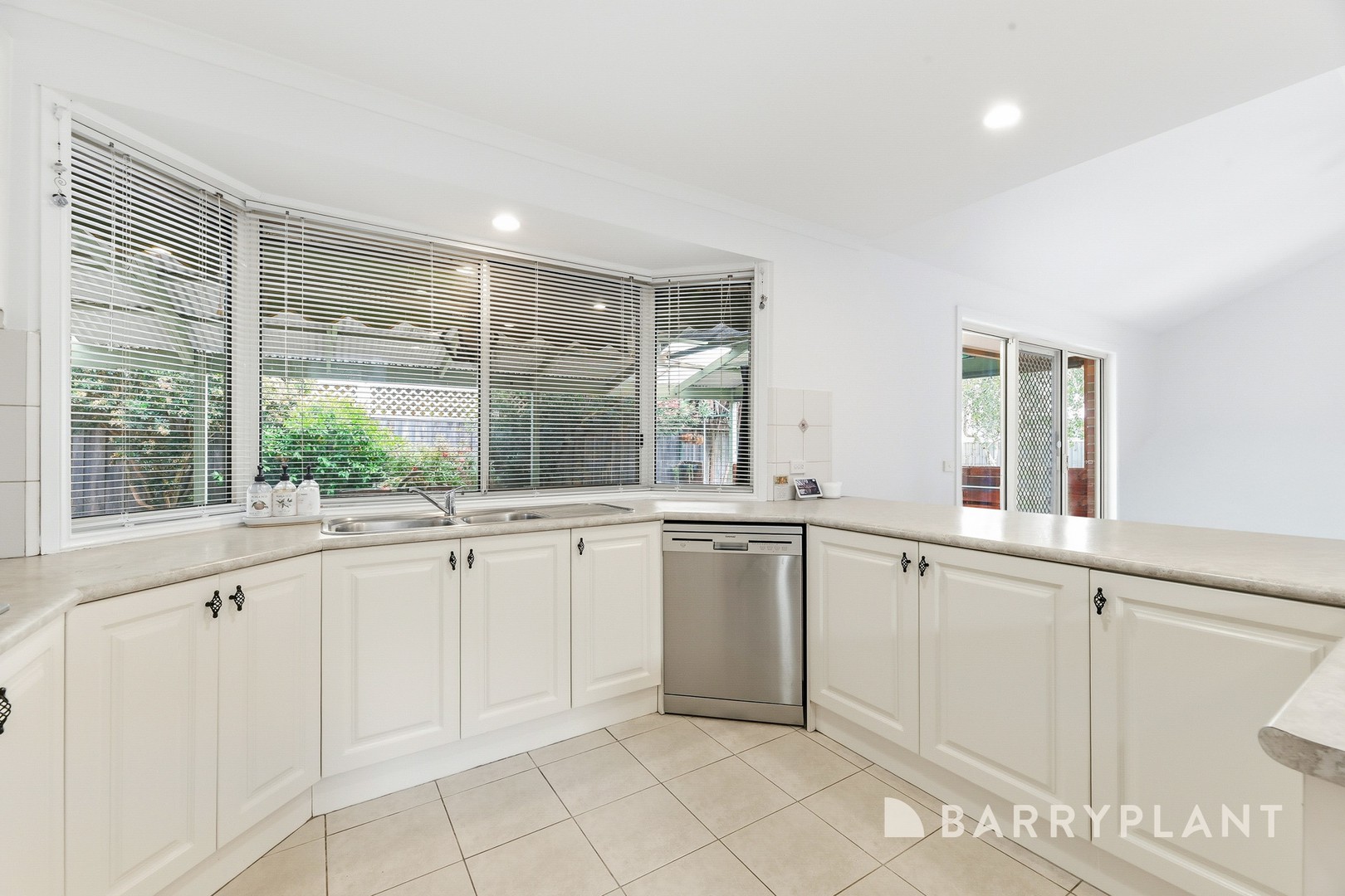 8 Edgbaston Circuit, Berwick, VIC 3806, Berwick - Thumbnail 7