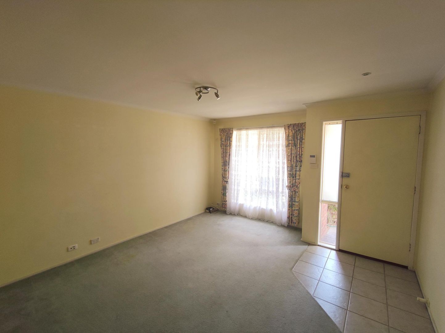 8 Enfield Place, Forest Hill, VIC 3131, Forest Hill - Thumbnail 4
