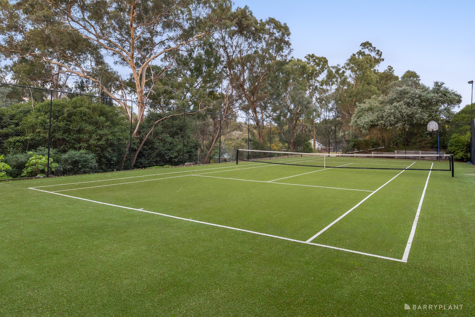 8 Eumeralla Avenue, Templestowe Lower, VIC 3107 - Thumbnail 2 - 08/05/2026