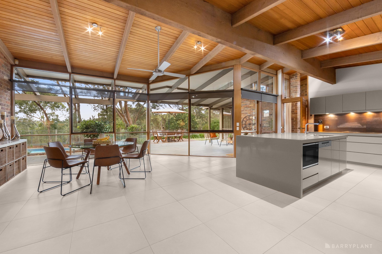 8 Eumeralla Avenue, Templestowe Lower, VIC 3107 - Thumbnail 2 - 08/05/2026