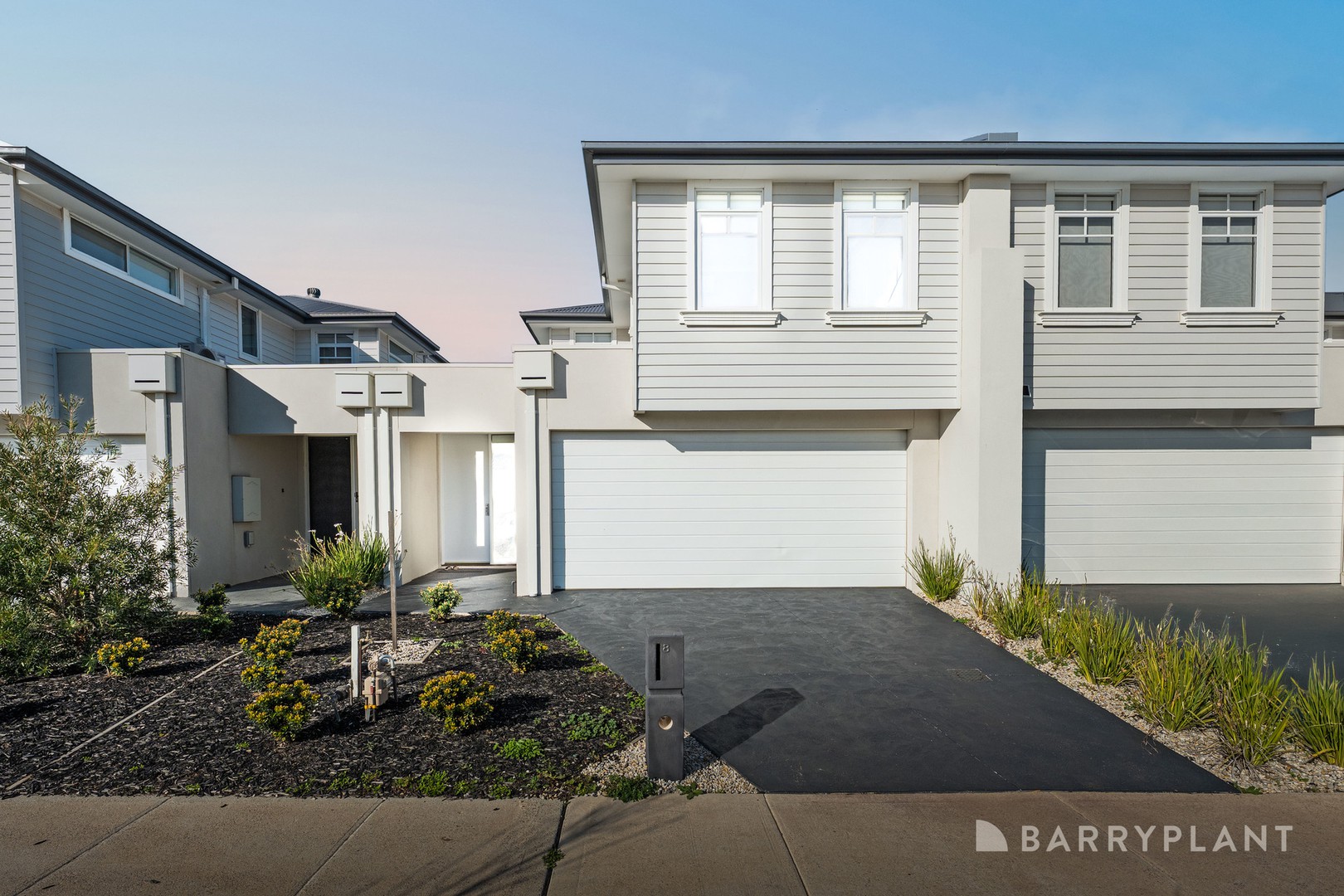 8 Fairmont Crescent, Fraser Rise, VIC 3336