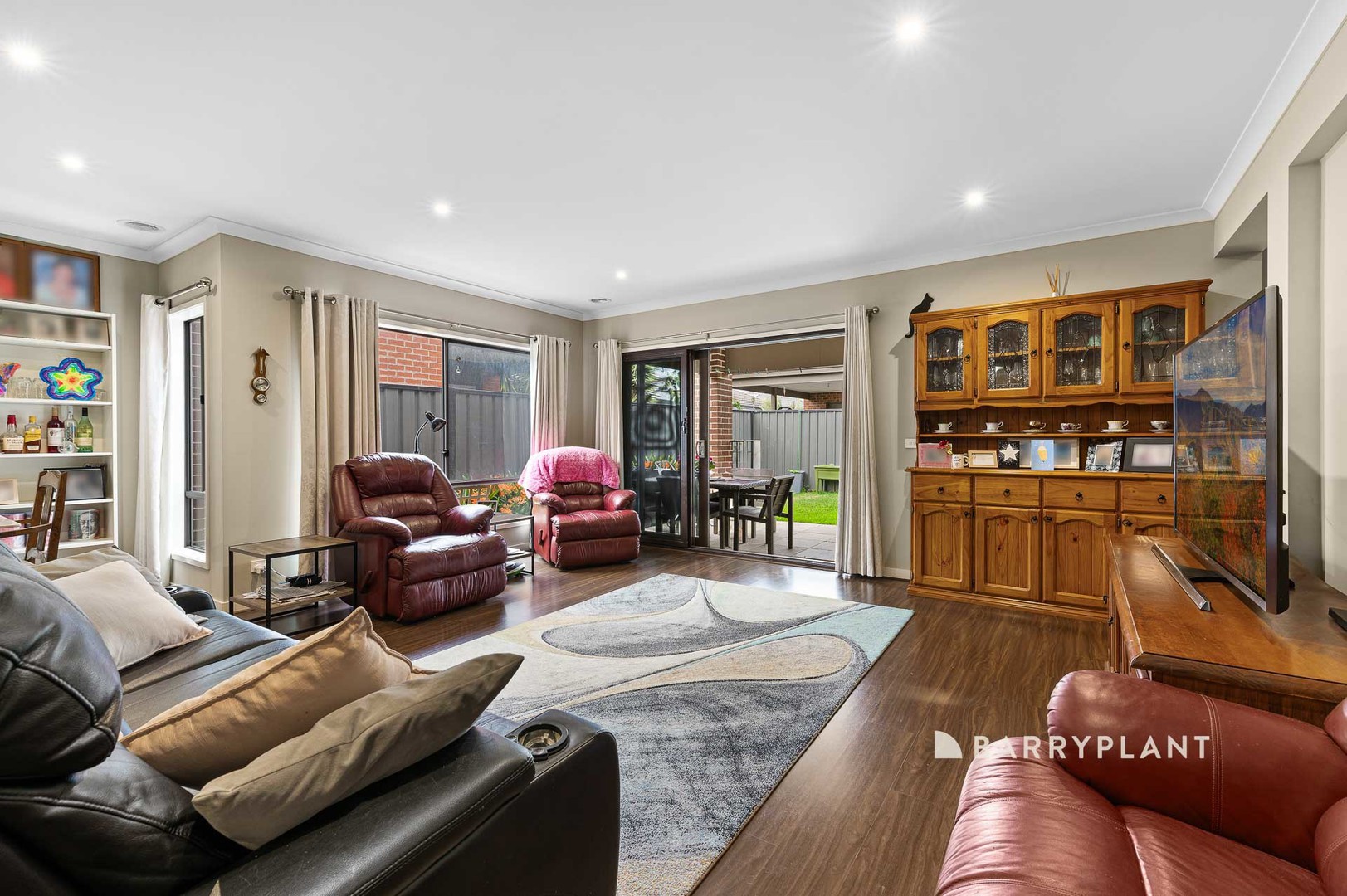 8 Falabela Road, Clyde North, VIC 3978, Clyde North - Thumbnail 5