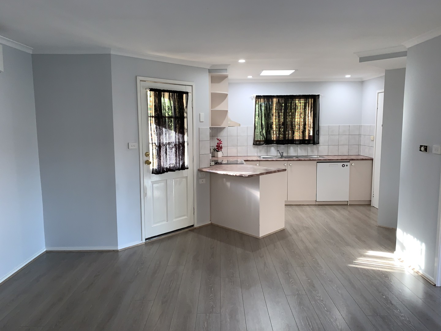 8 Falconer Terrace, Hoppers Crossing, VIC 3029, Hoppers Crossing - Thumbnail 4