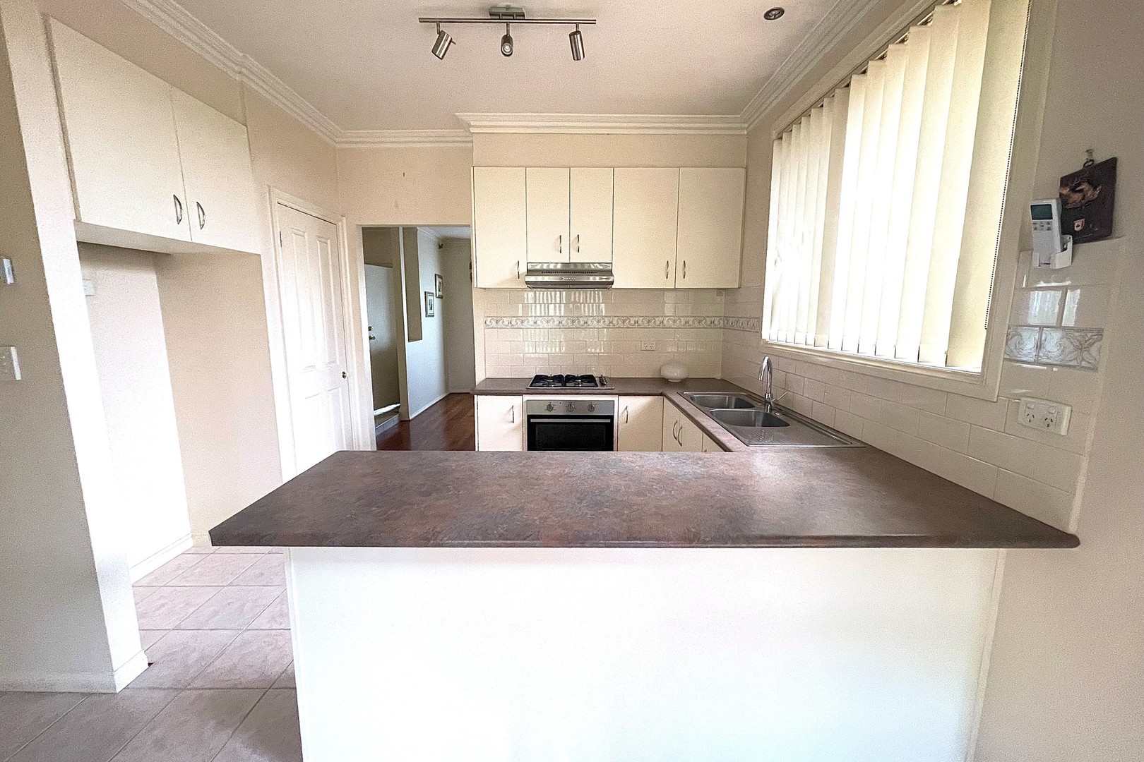 8 Favaro Place, Hillside, VIC 3037 - Thumbnail 1 - 28/10/2021