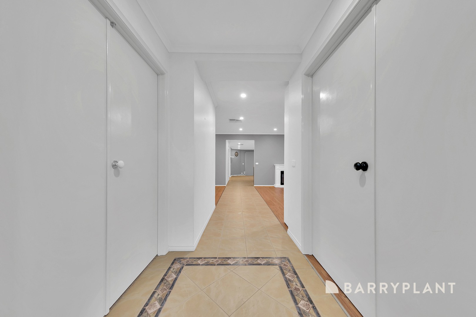 8 Featherpark Terrace, South Morang, VIC 3752, South Morang - Thumbnail 6