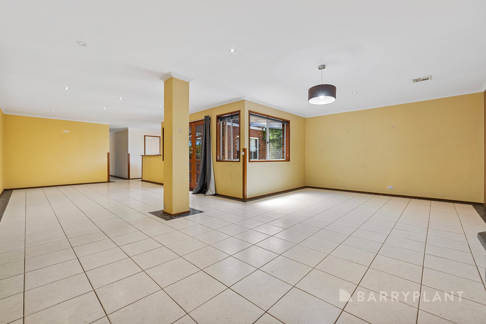 8 Ferncroft Court, Berwick, VIC 3806 - Thumbnail 1 - 23/10/2026