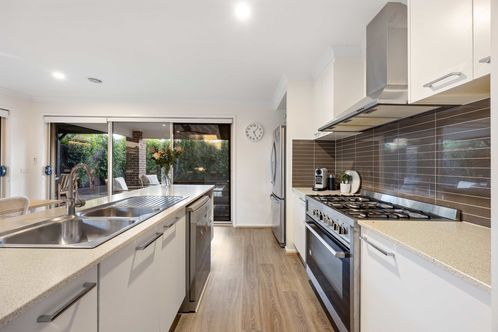 8 Forclaz Street, Fraser Rise, VIC 3336, Fraser Rise - Thumbnail 4